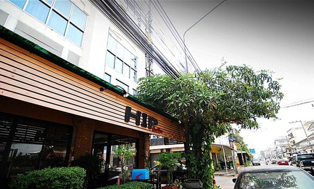 Hip Inn Coffee Phitsanulok Exterior photo